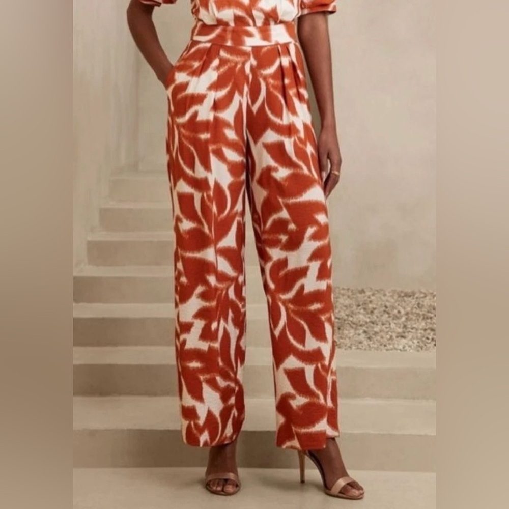 Banana Republic Rust and White Leaf-Print Wide-Leg Pants, Size 16 Petite.